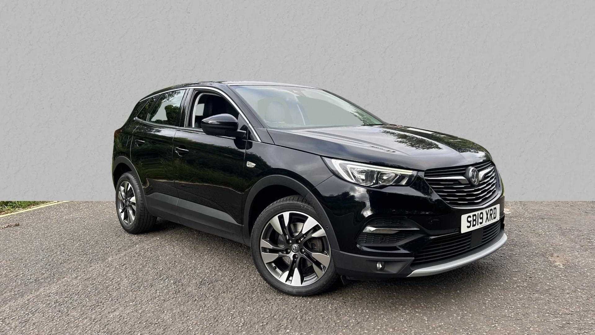 Main listing image - Vauxhall Grandland X