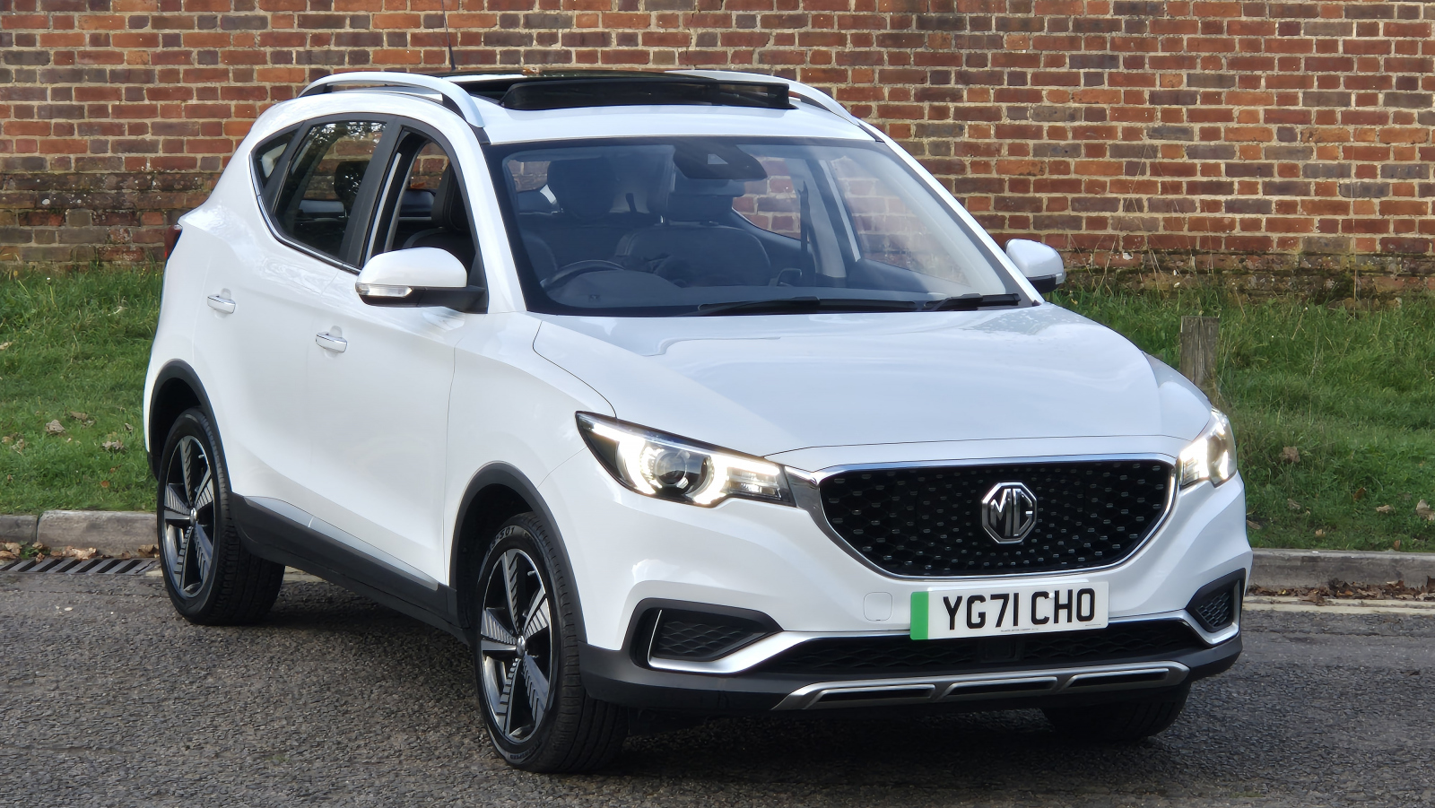 Main listing image - MG ZS EV