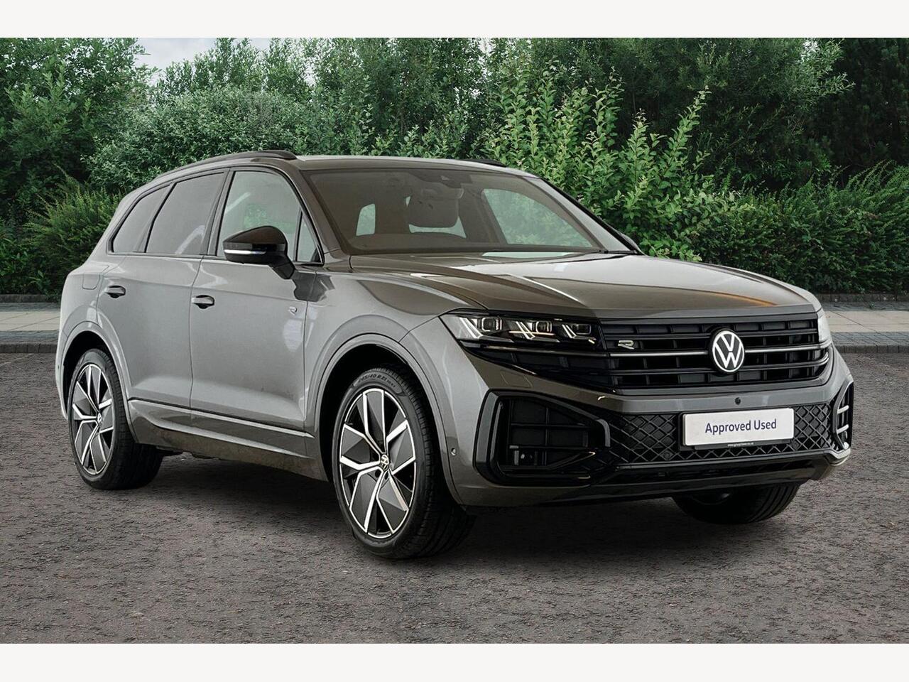 Main listing image - Volkswagen Touareg
