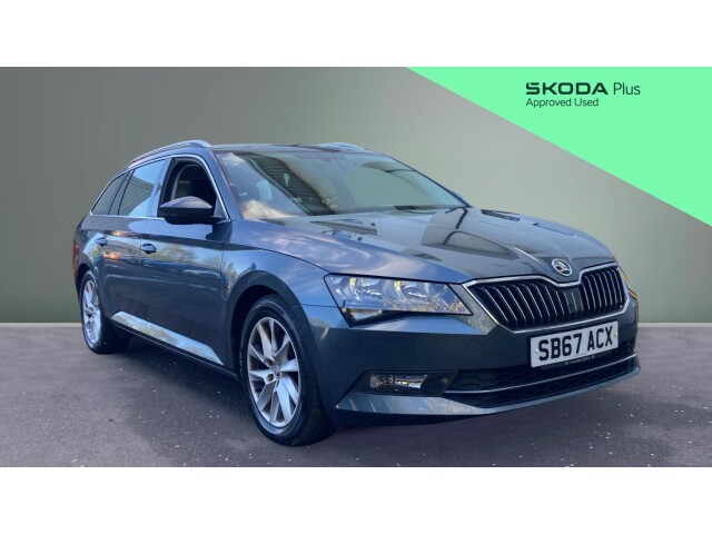 Main listing image - Skoda Superb Estate