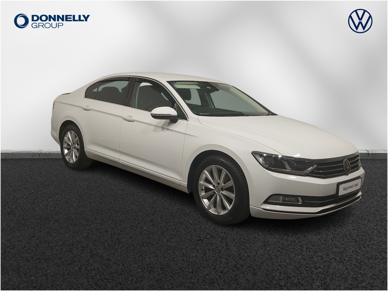 Main listing image - Volkswagen Passat