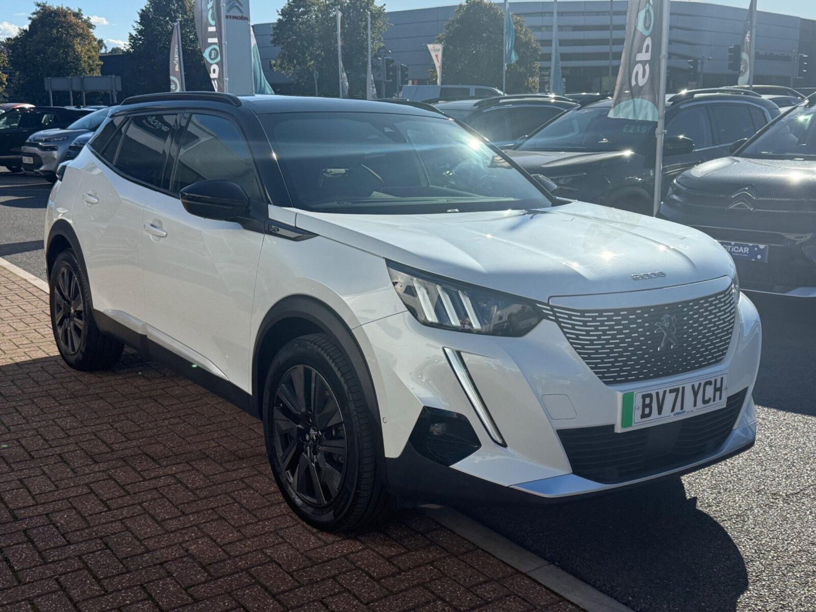 Main listing image - Peugeot e-2008