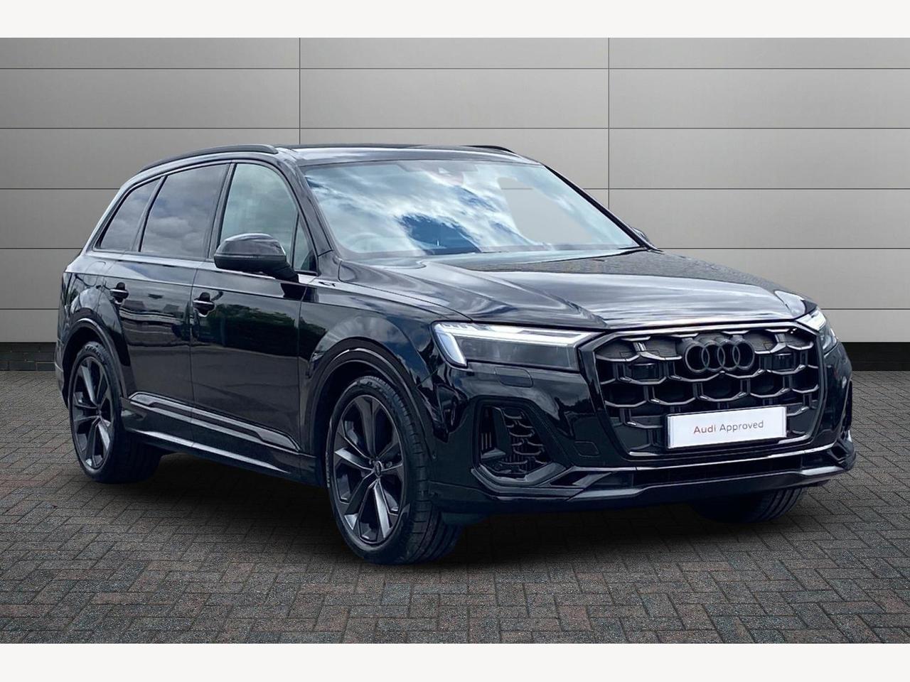 Main listing image - Audi Q7