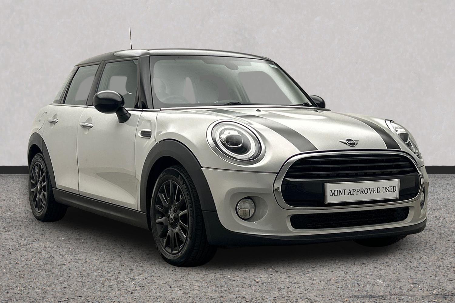 Main listing image - MINI Hatchback
