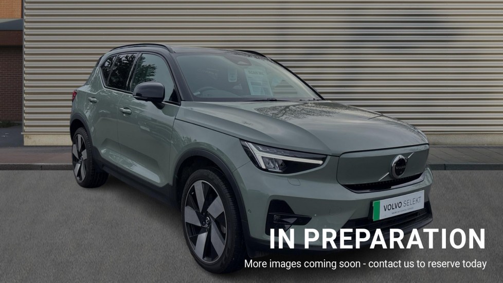 Main listing image - Volvo XC40 Recharge