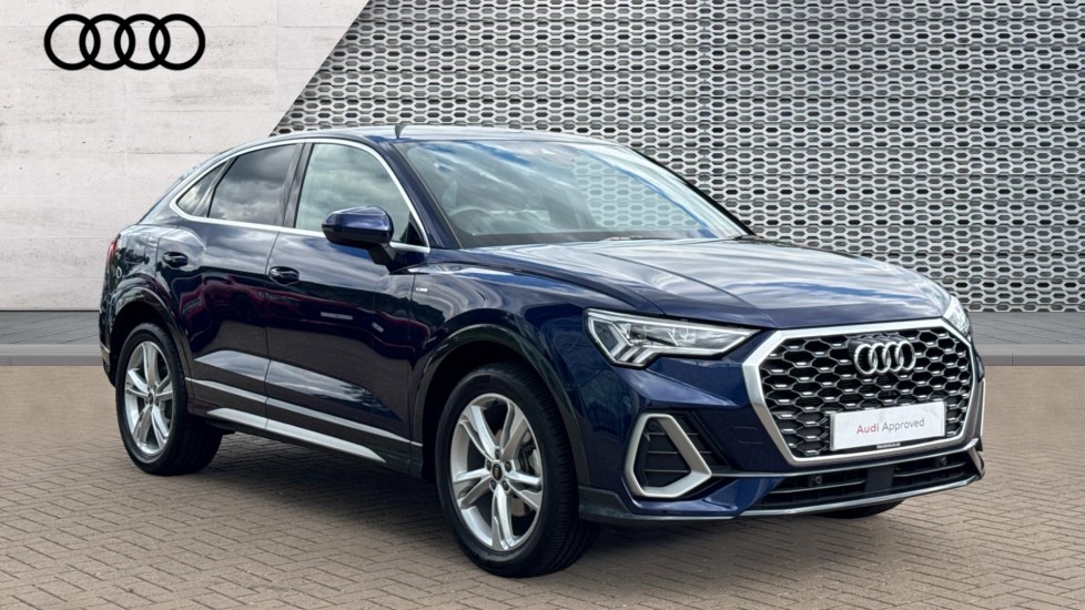 Main listing image - Audi Q3