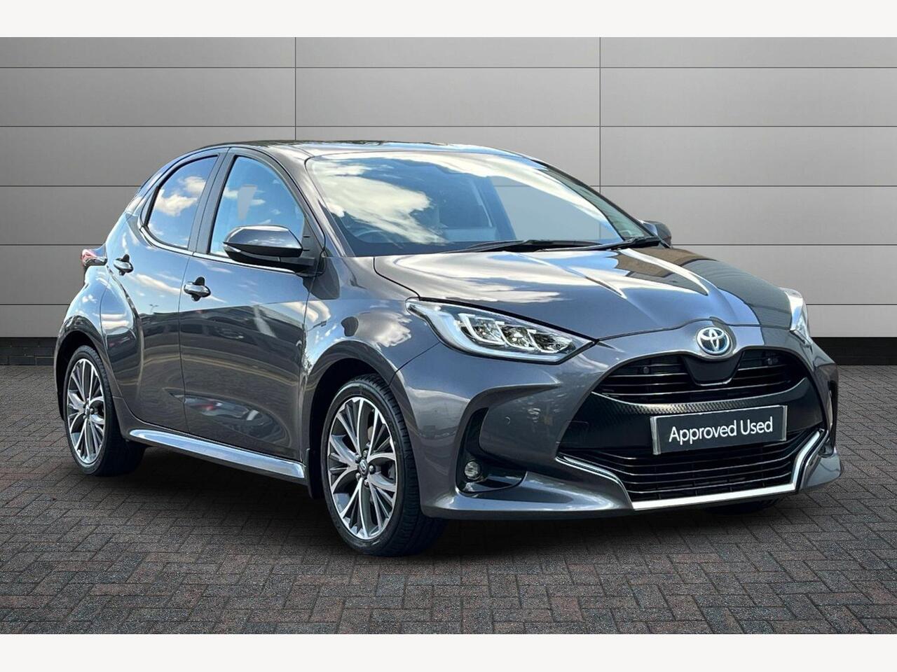 Main listing image - Toyota Yaris
