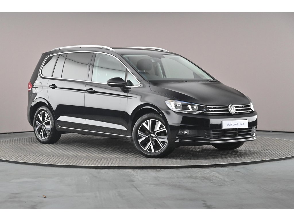 Main listing image - Volkswagen Touran
