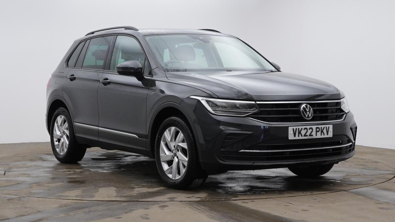 Main listing image - Volkswagen Tiguan