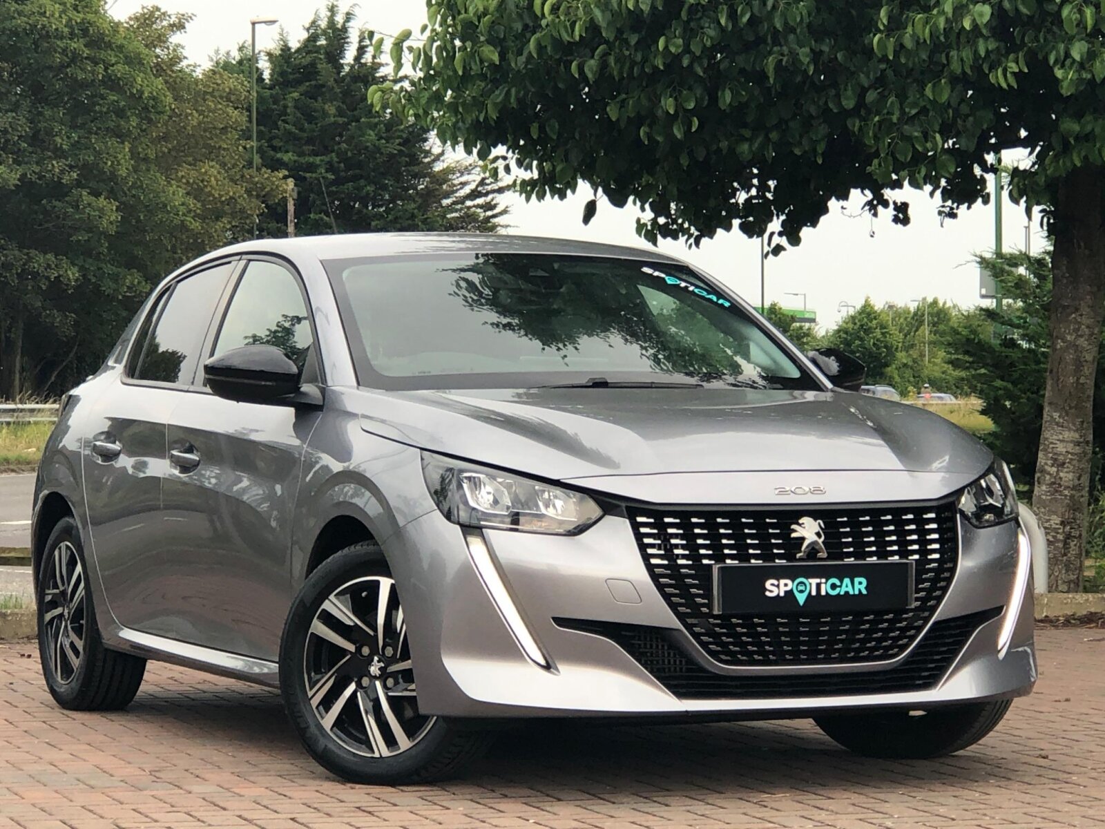 Main listing image - Peugeot 208