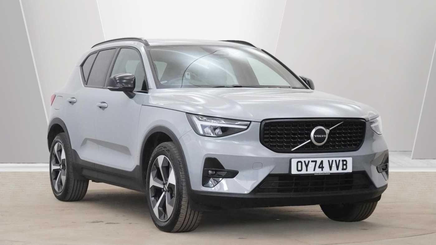 Main listing image - Volvo XC40