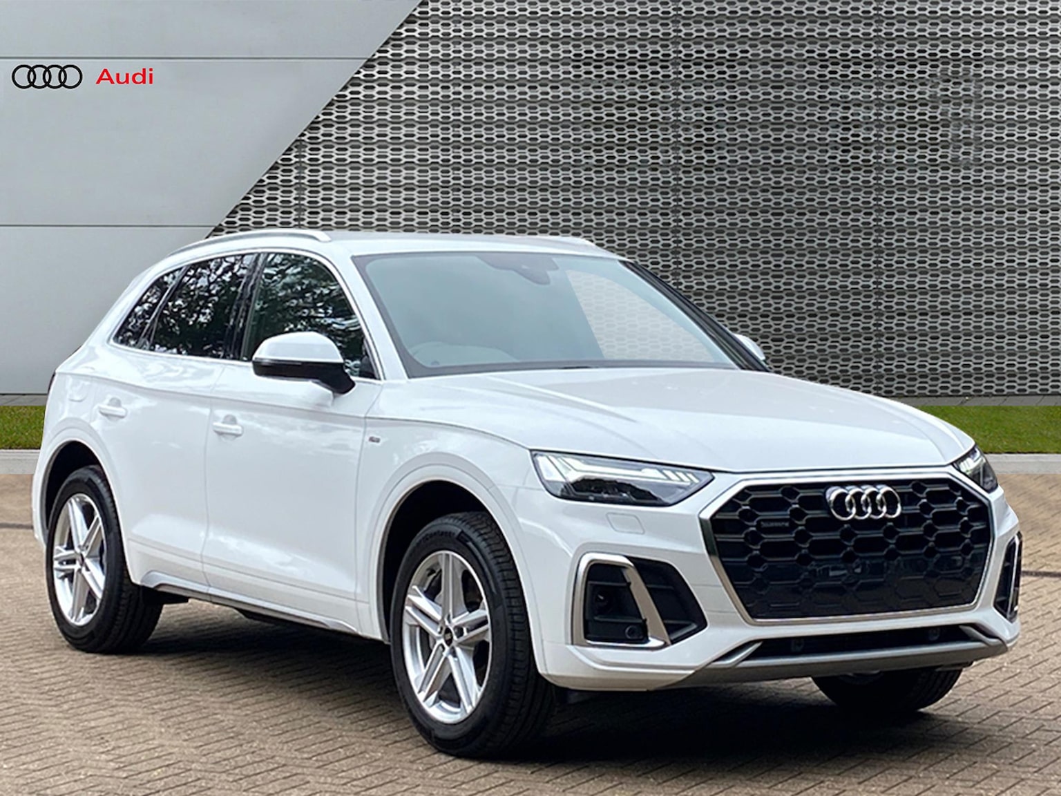 Main listing image - Audi Q5