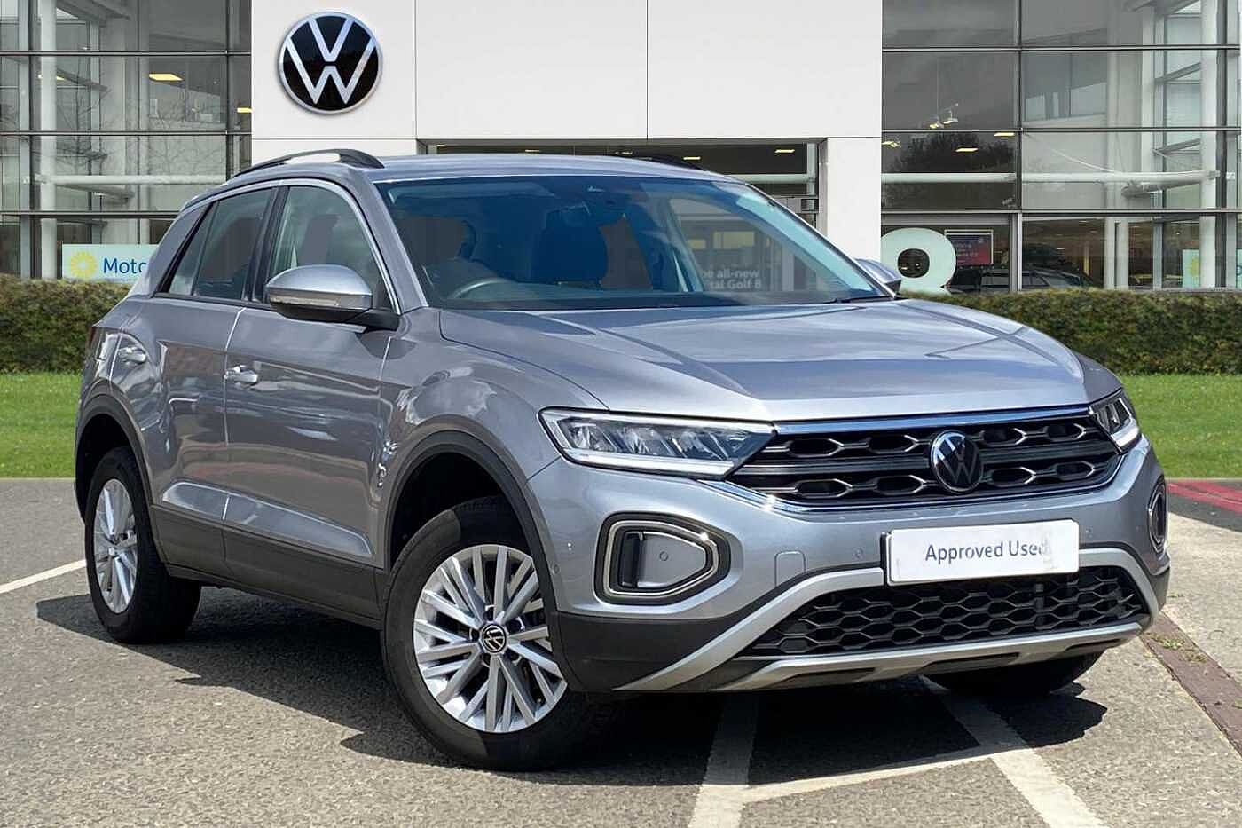 Main listing image - Volkswagen T-Roc