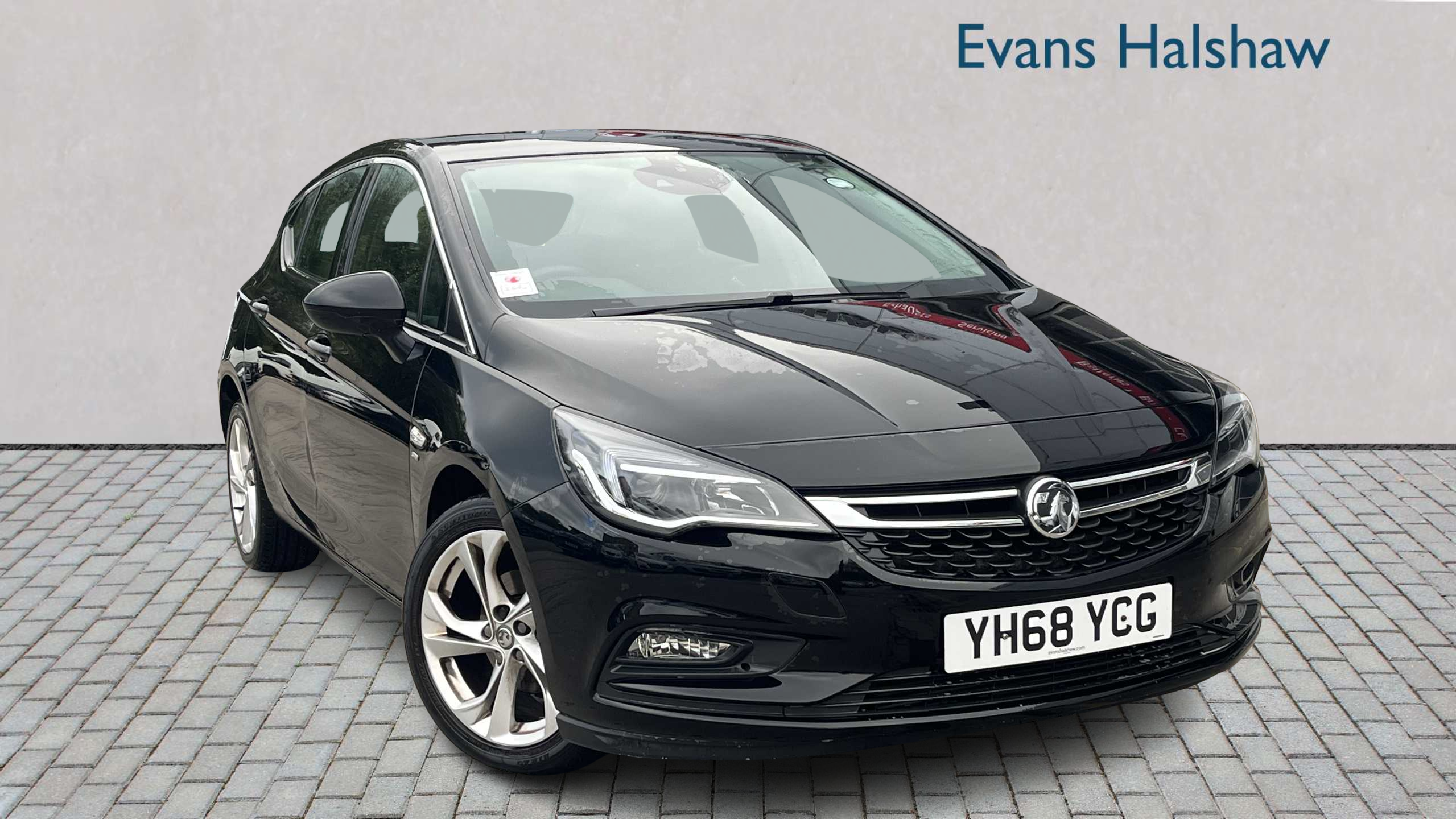 Main listing image - Vauxhall Astra