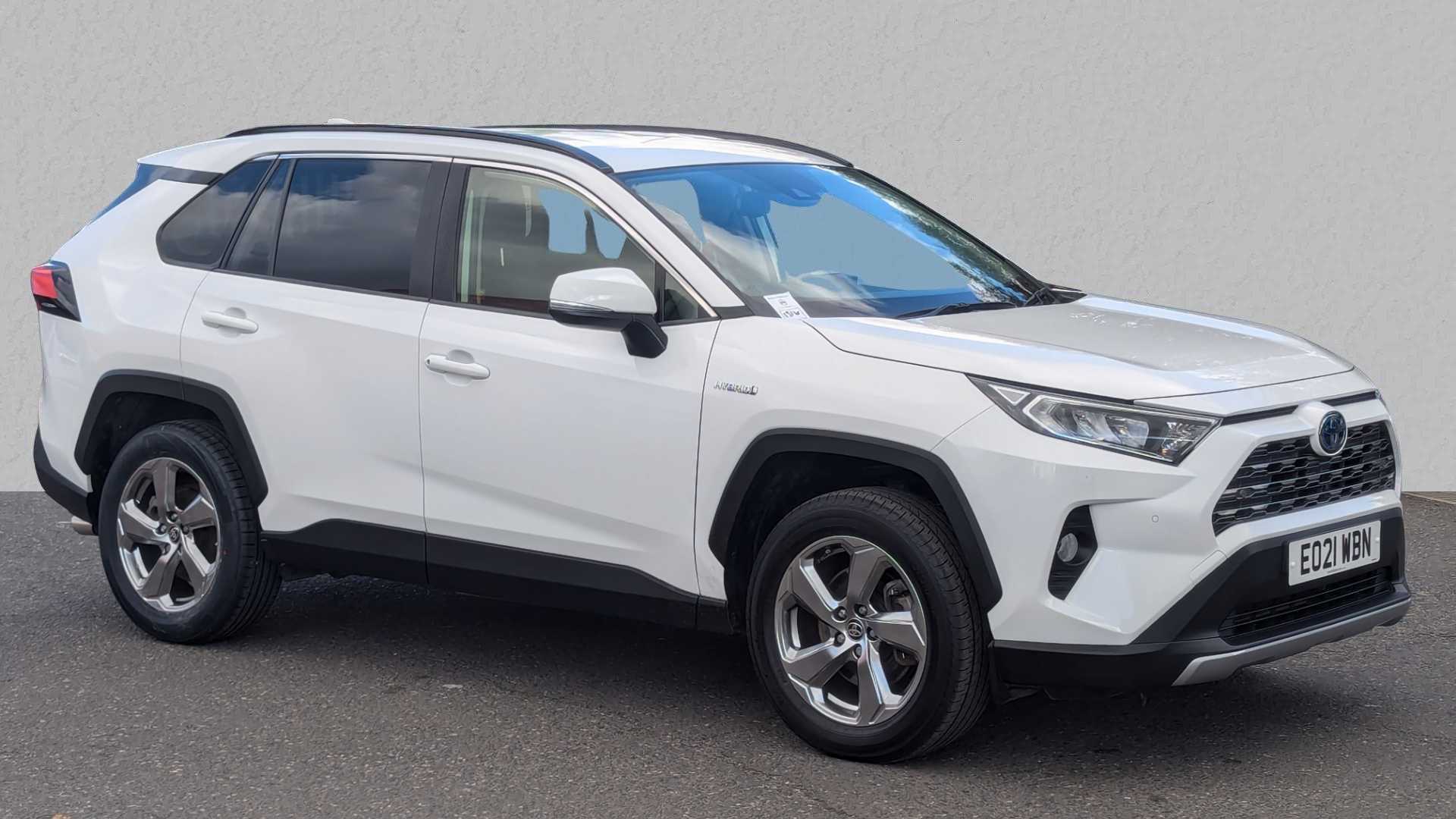 Main listing image - Toyota RAV4