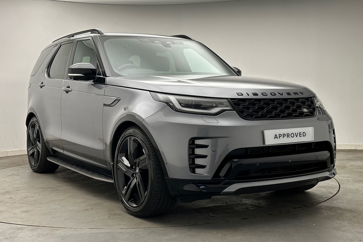 Main listing image - Land Rover Discovery