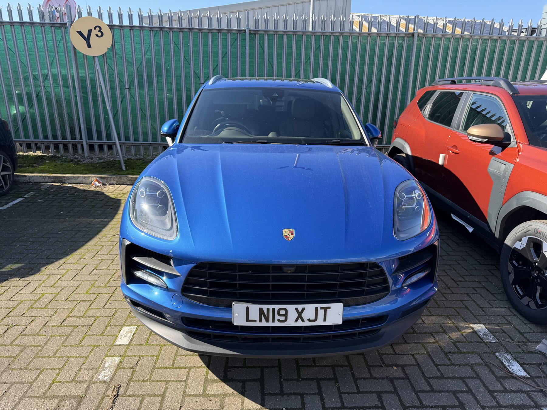 Main listing image - Porsche Macan