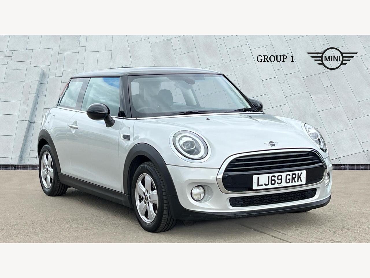 Main listing image - MINI Hatchback