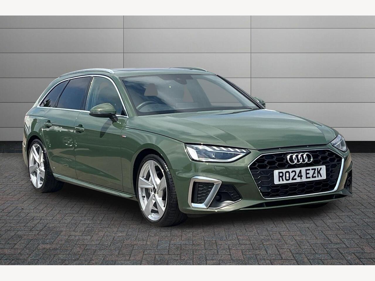 Main listing image - Audi A4
