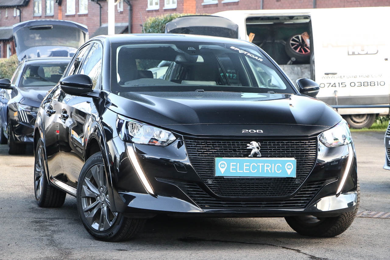 Main listing image - Peugeot e-208
