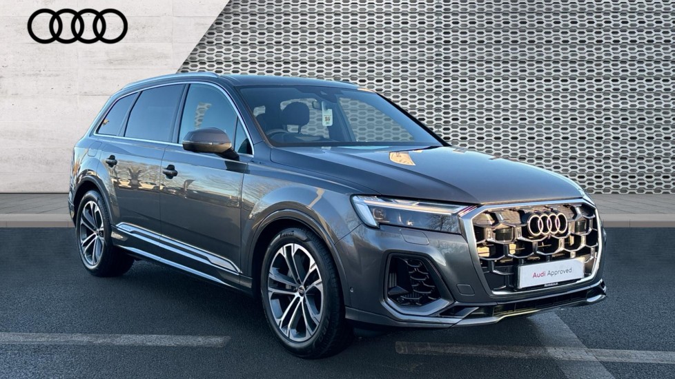 Main listing image - Audi Q7