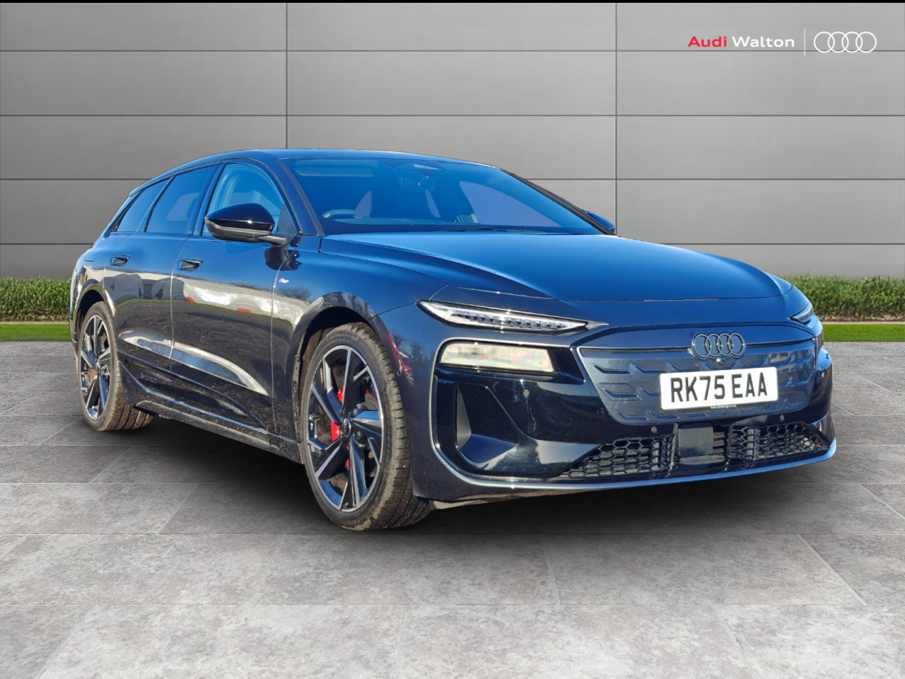 Main listing image - Audi e-tron