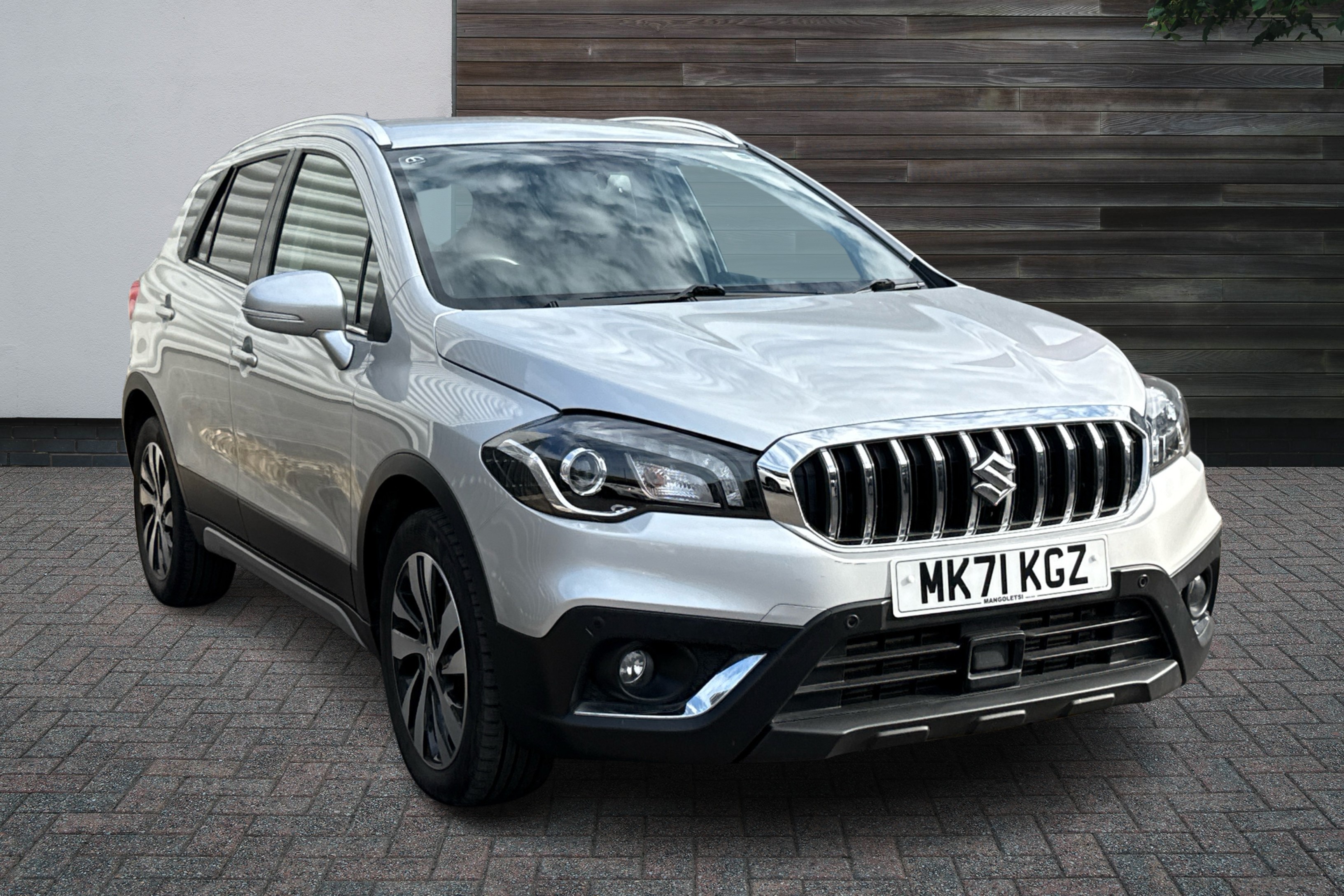 Main listing image - Suzuki SX4 S-Cross
