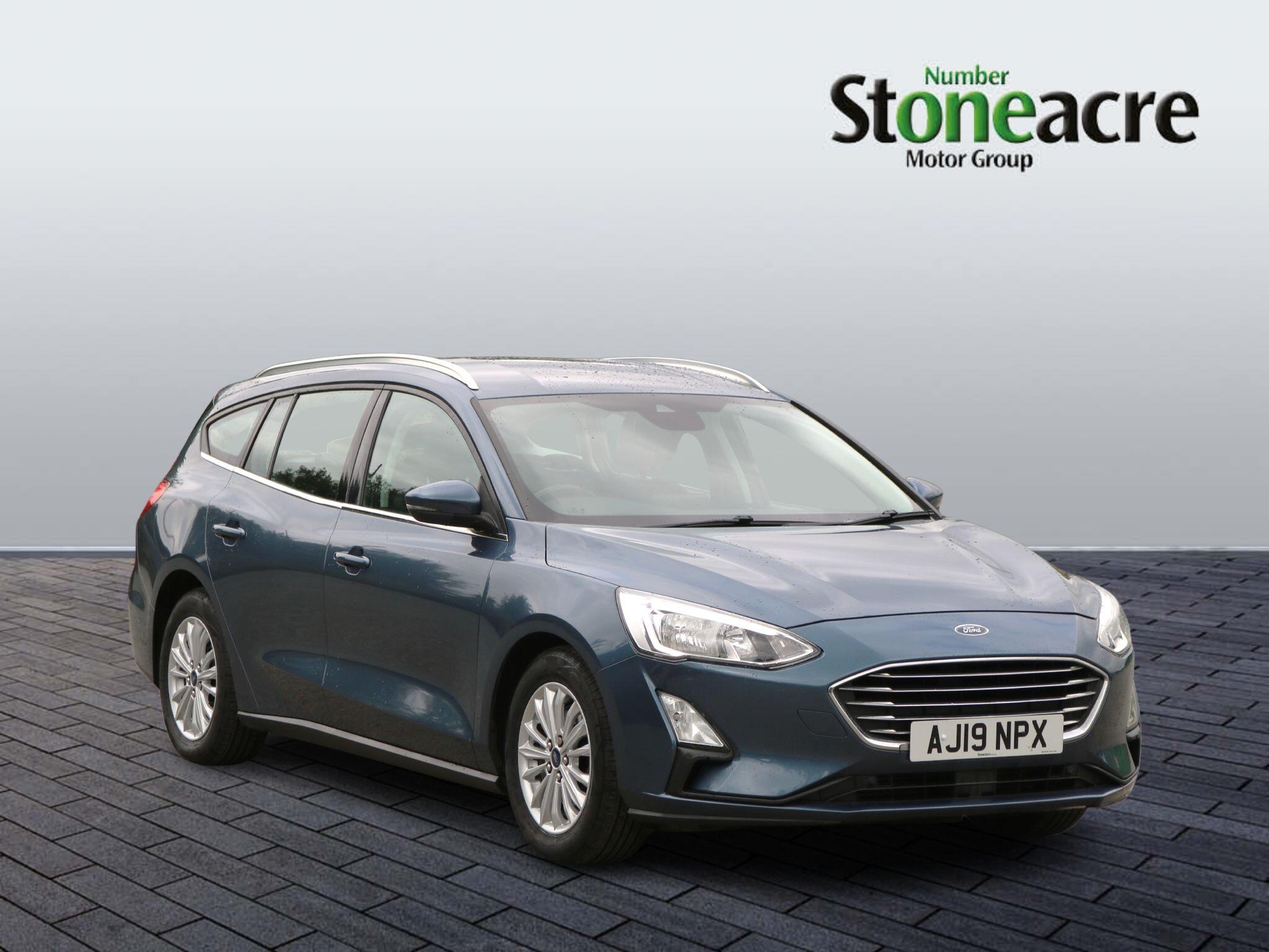 Main listing image - Ford Focus