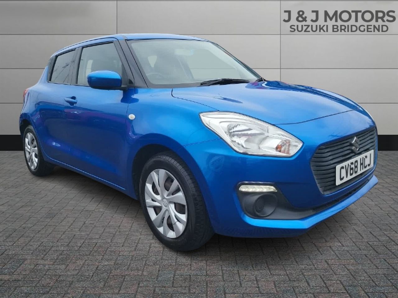 Main listing image - Suzuki Swift