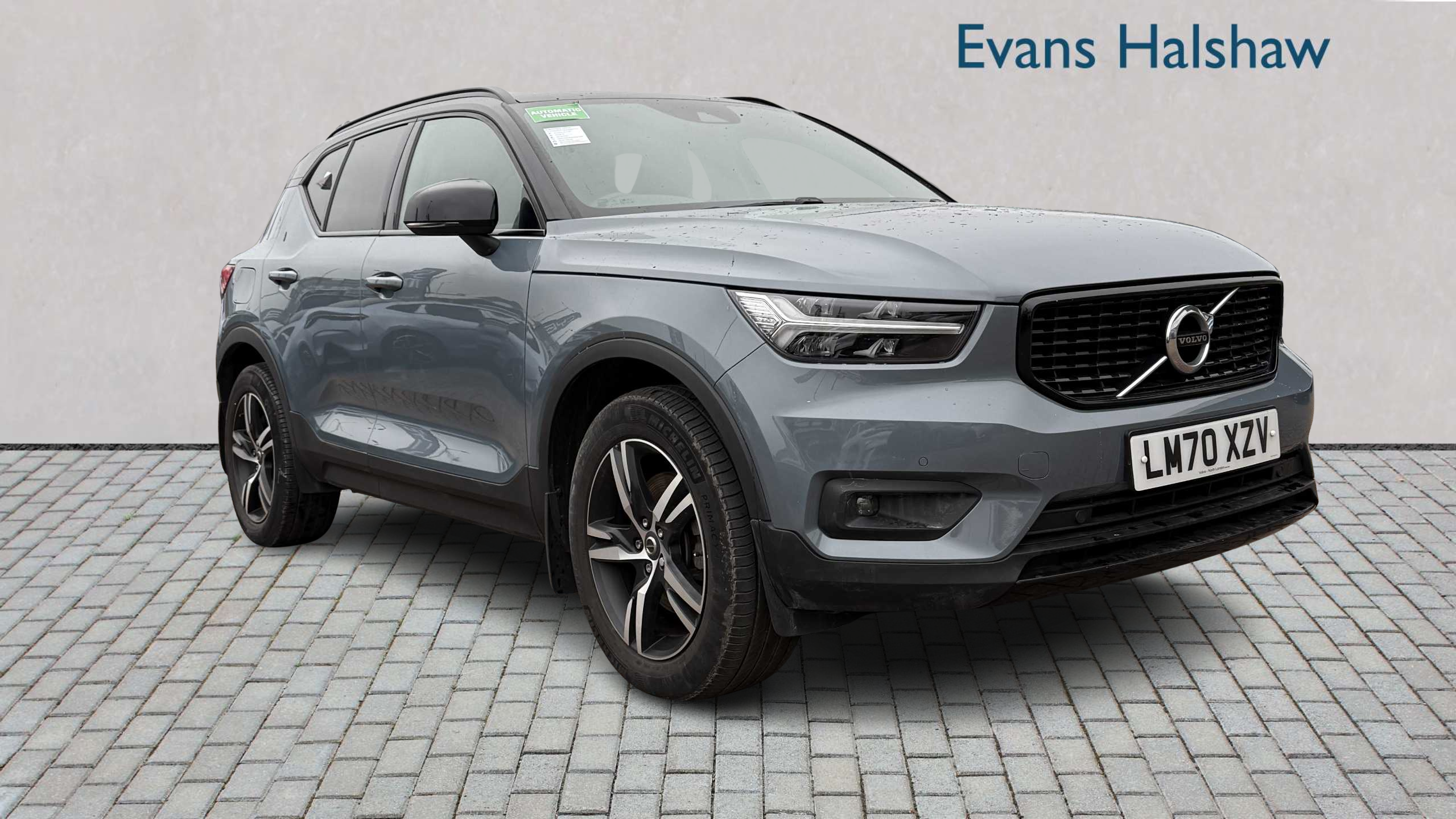 Main listing image - Volvo XC40