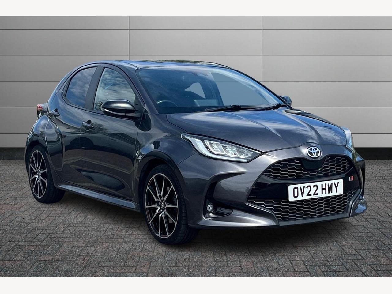 Main listing image - Toyota Yaris