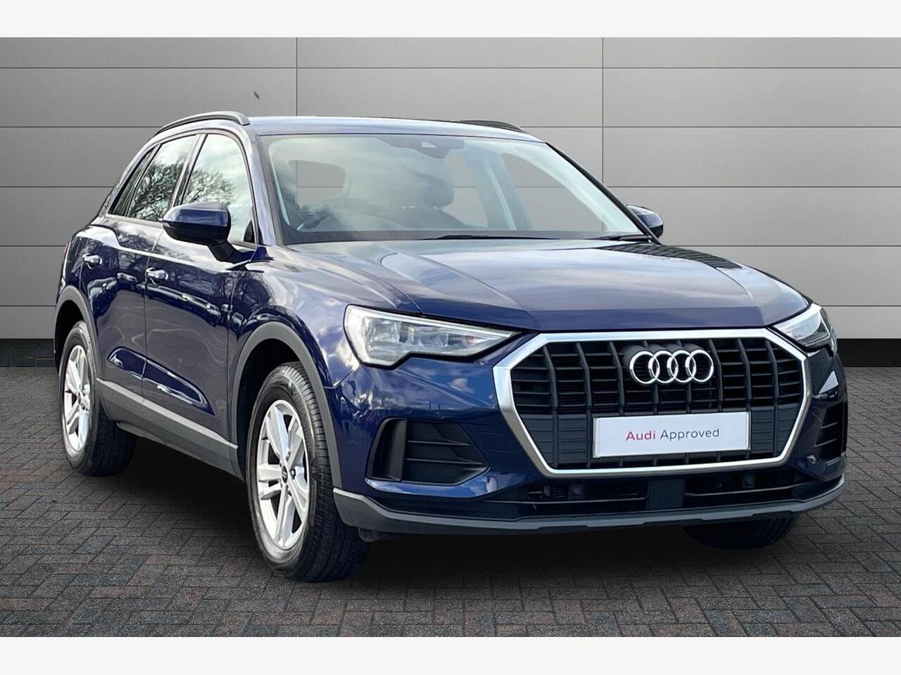 Main listing image - Audi Q3