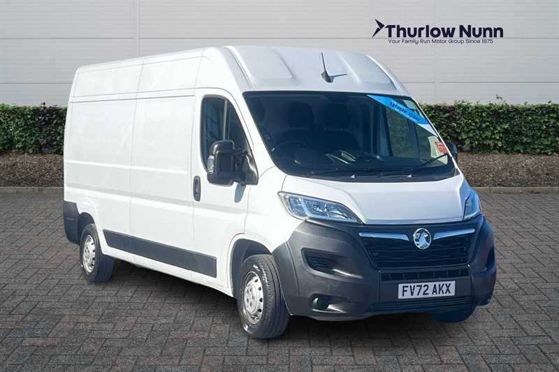 Main listing image - Vauxhall Movano