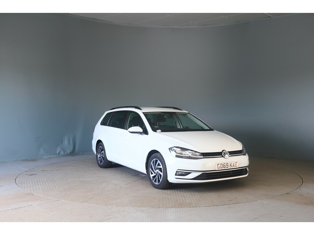 Main listing image - Volkswagen Golf Estate