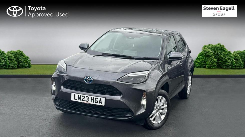 Main listing image - Toyota Yaris Cross