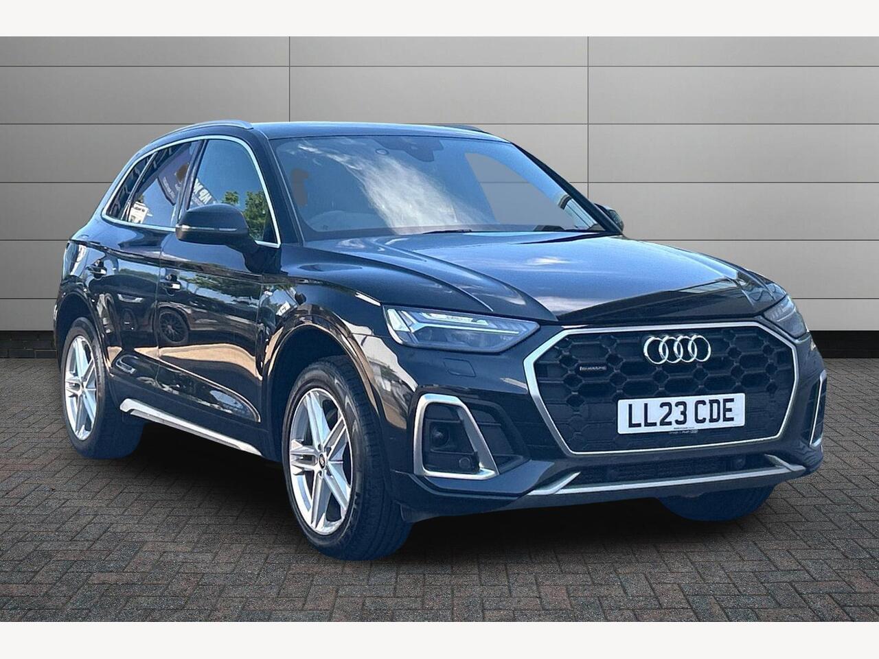Main listing image - Audi Q5