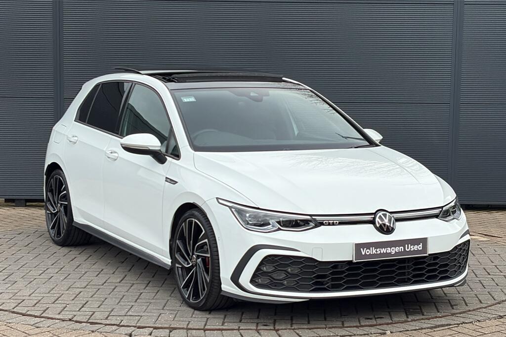 Main listing image - Volkswagen Golf