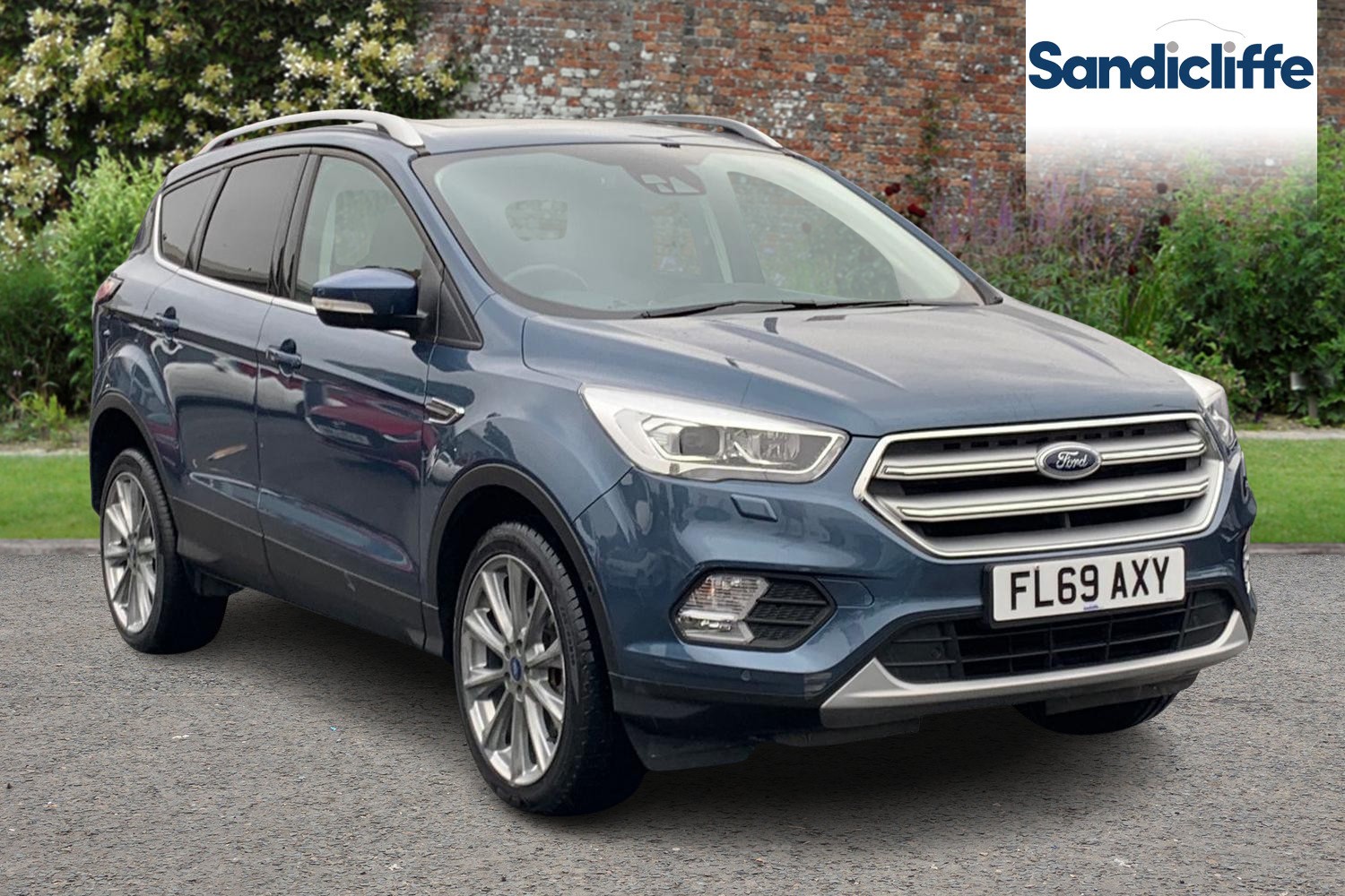 Main listing image - Ford Kuga