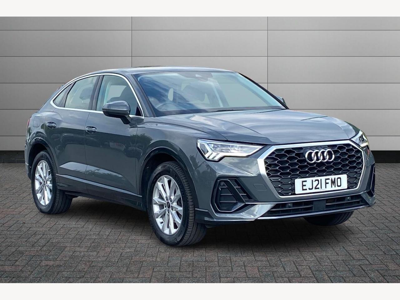 Main listing image - Audi Q3