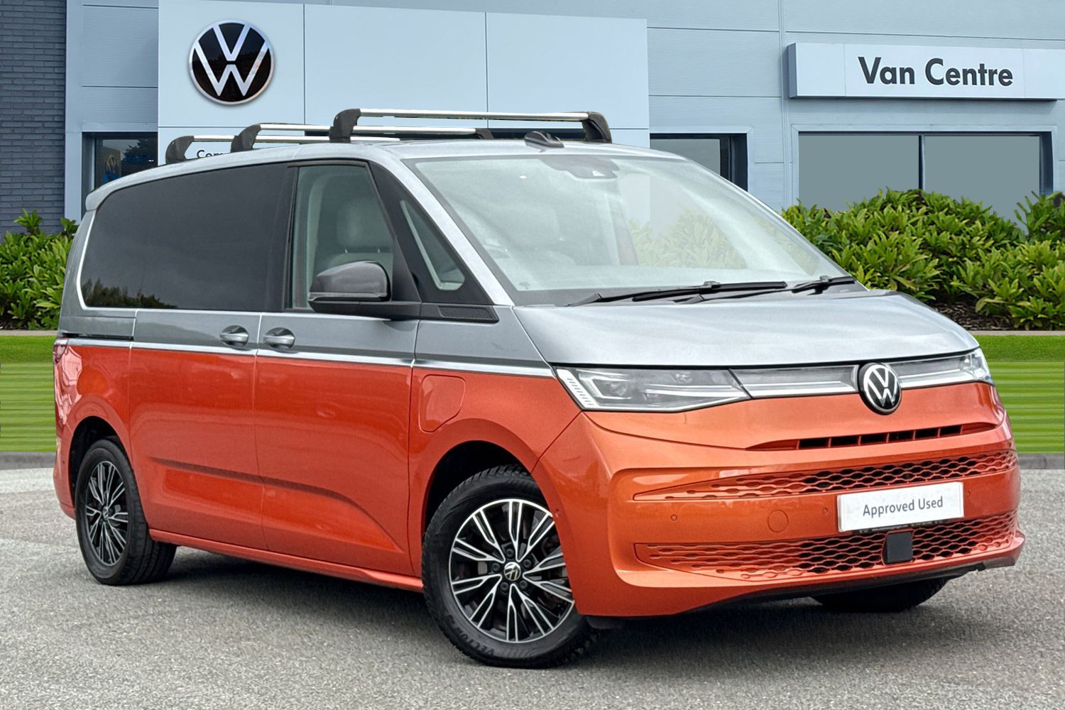 Main listing image - Volkswagen Multivan