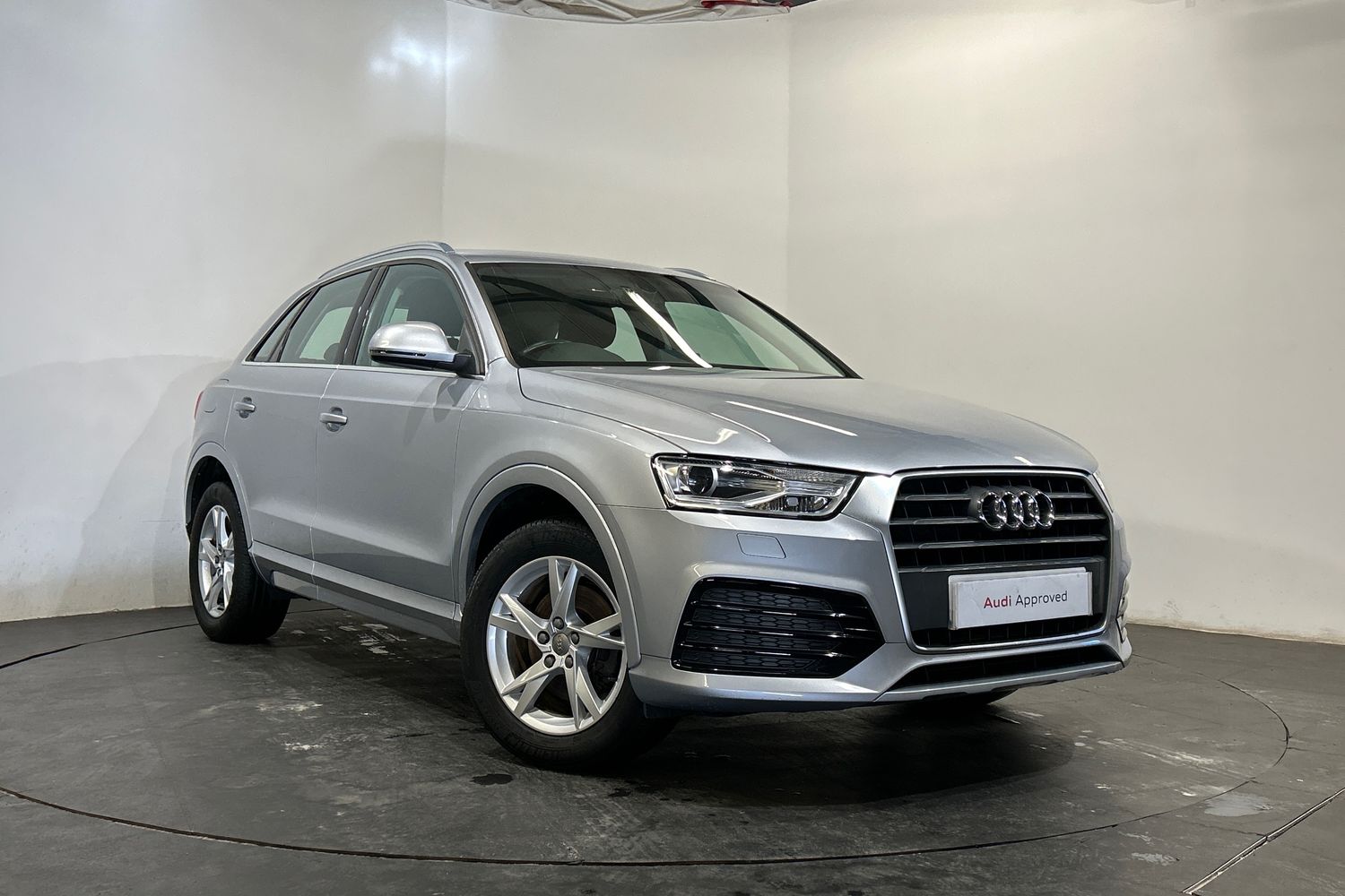 Main listing image - Audi Q3