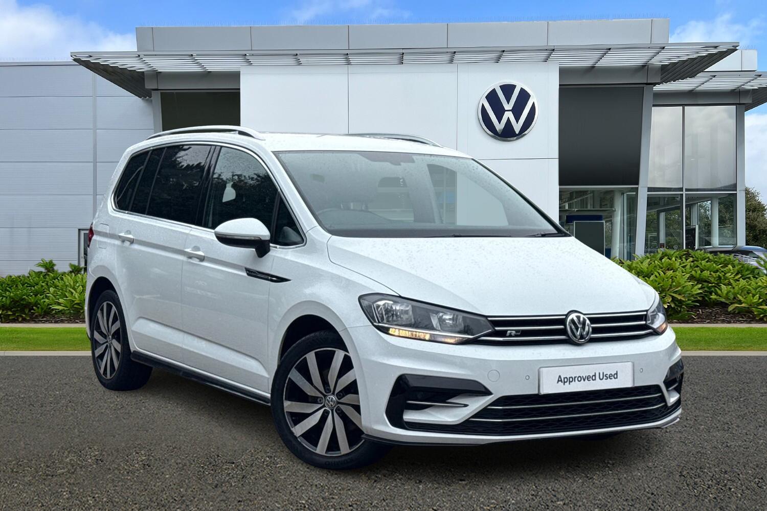Main listing image - Volkswagen Touran