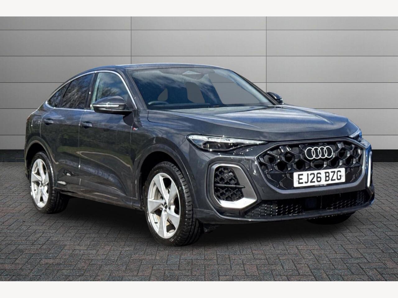 Main listing image - Audi Q5