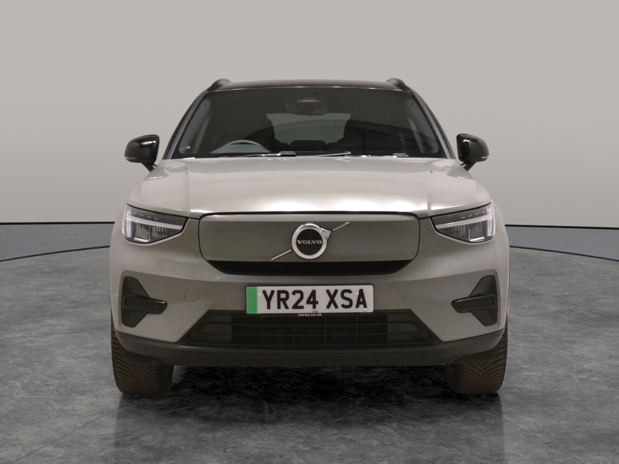 Main listing image - Volvo XC40 Recharge