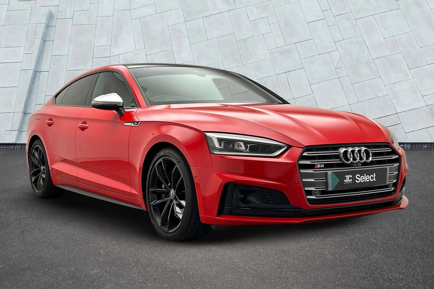 Main listing image - Audi S5