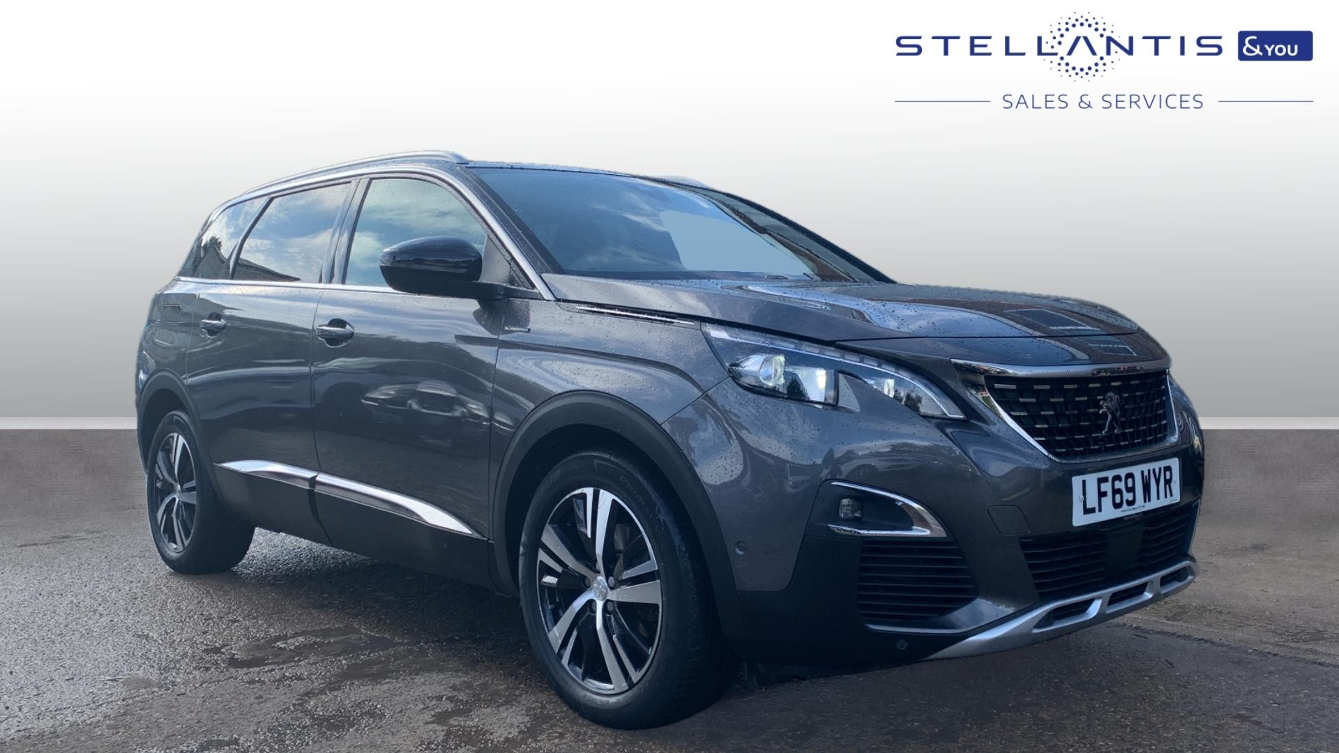 Main listing image - Peugeot 5008