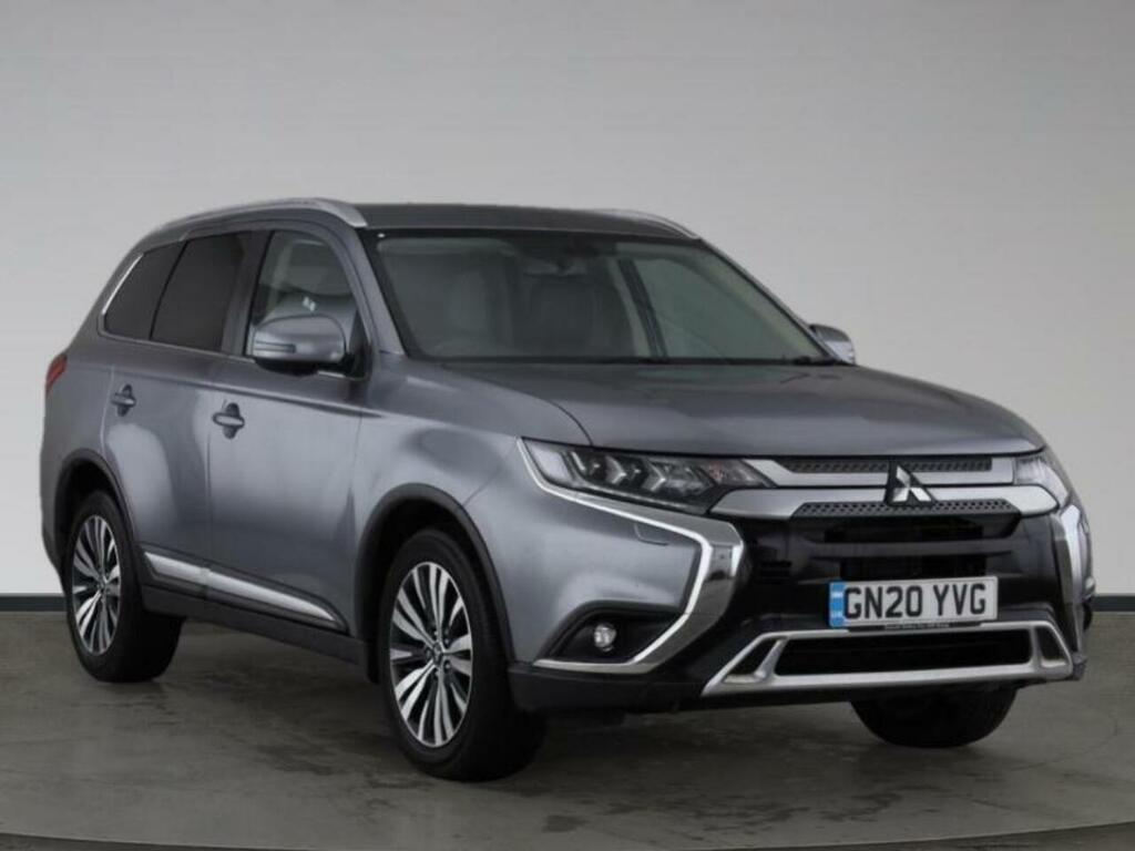 Main listing image - Mitsubishi Outlander