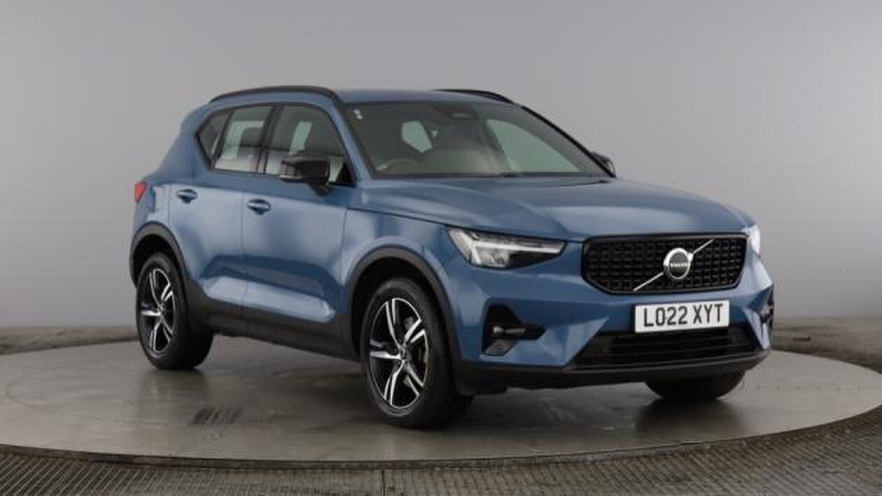 Main listing image - Volvo XC40