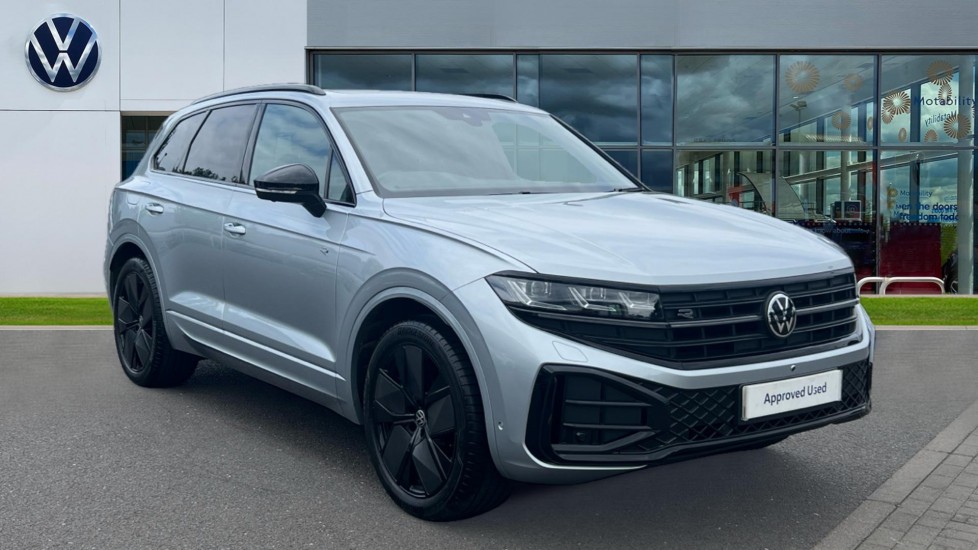 Main listing image - Volkswagen Touareg