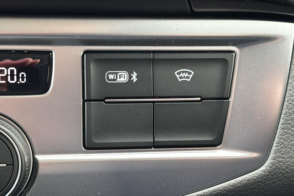 Main listing image - Volkswagen California